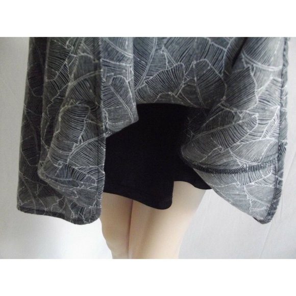 Express Sz 0 Black & White Sleeveless CutOut Back Elastic Waist Leaf Print Dress - Picture 4 of 8